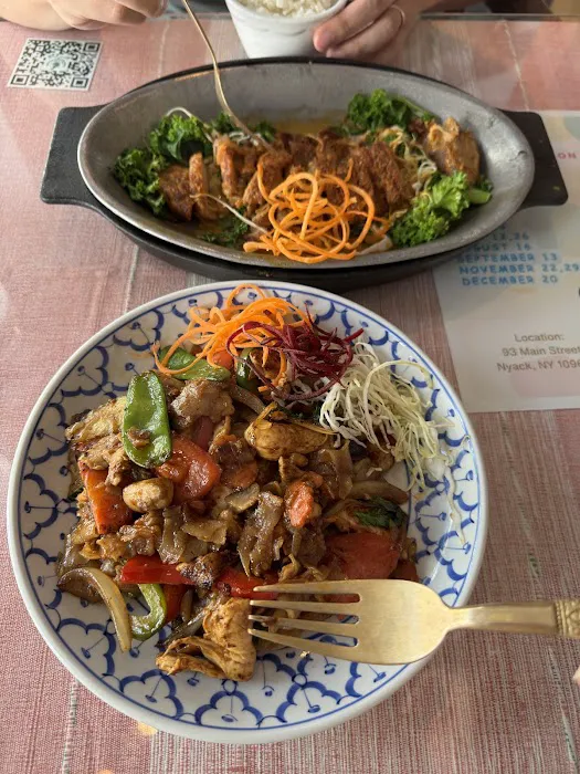 King and I Thai Restaurant Picture 4