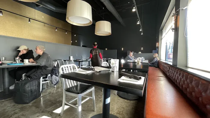 Warwick Thai Picture 2