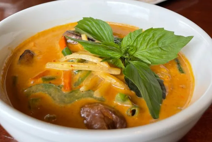 Warwick Thai Picture 6