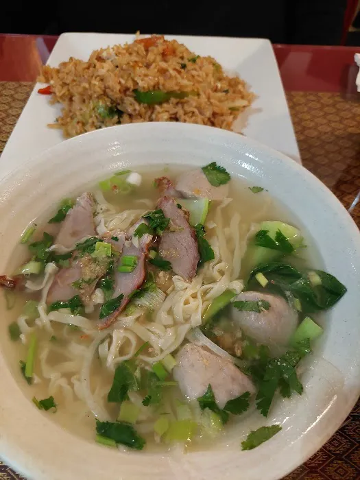 Sue's Thai Cuisine & Noodle Bar Picture 4