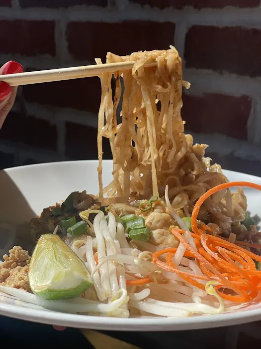 Thai Basil Picture 2