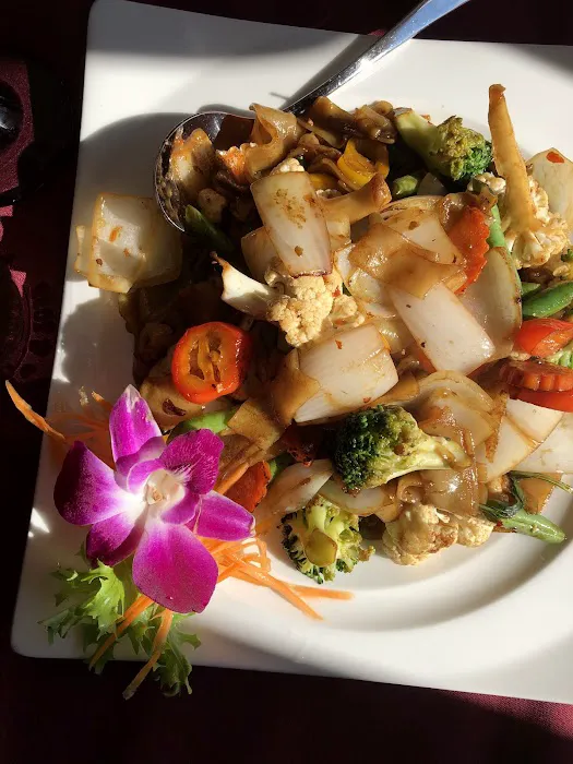 Ploy Siam Nui Thai Cuisine Picture 8