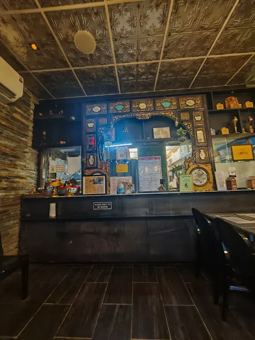 Little Buddha Picture 4