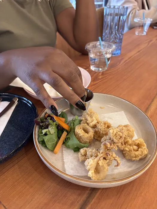 Khing Thai Eatery Picture 2