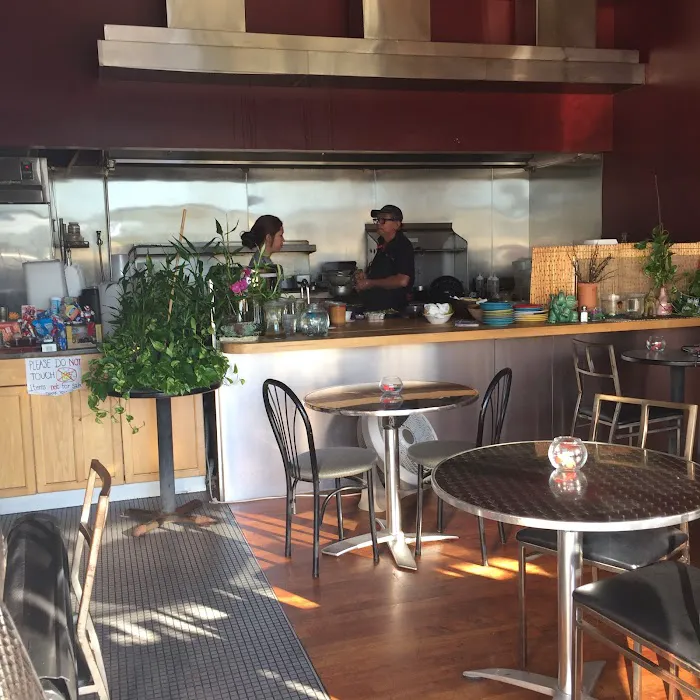 Mana Thai Cuisine Picture 1