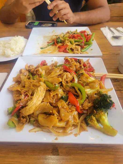 Thairiffic in the Valley Picture 9