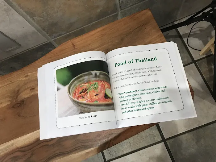 Thairiffic in the Valley Picture 7