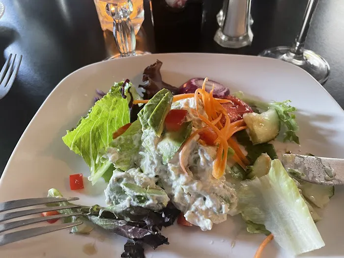 221-The Cafe Picture 9