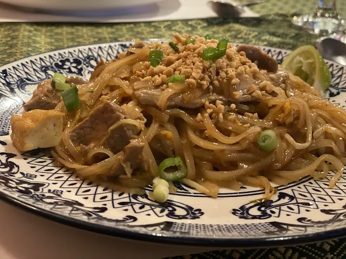 Gummlai Thai Picture 5