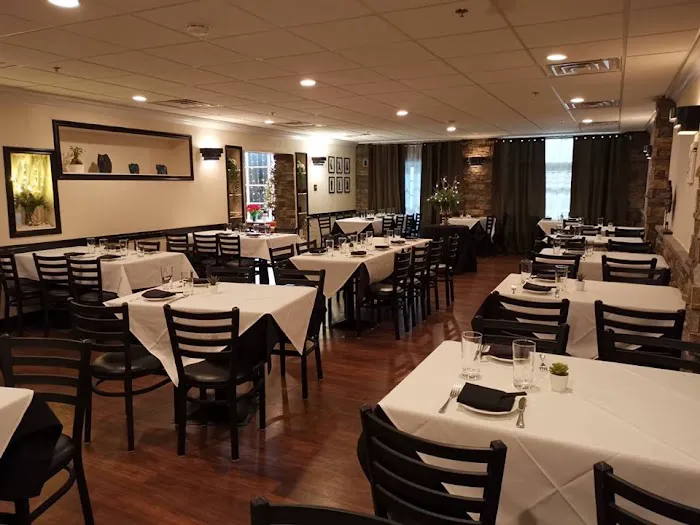 Rice & Curry I Thai & Asian Bistro Picture 3