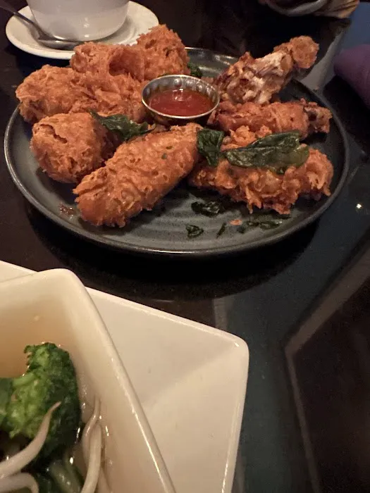 White Orchids Thai Cuisine Picture 4