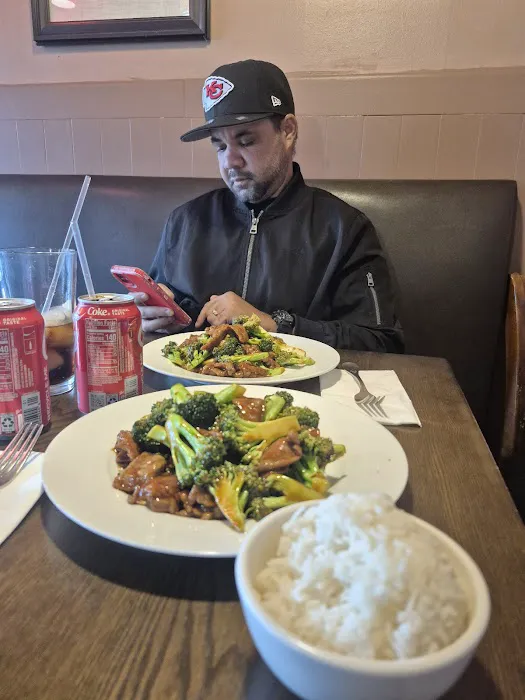 Pad Thai & Chinese Cafe Picture 1