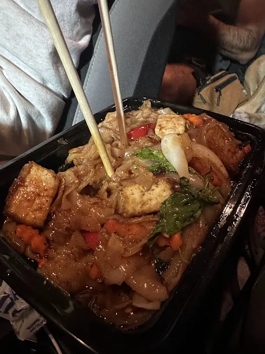 Mama's Thai Cuisine Picture 1