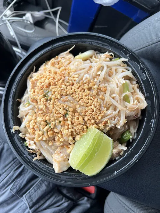 Mama's Thai Cuisine Picture 2