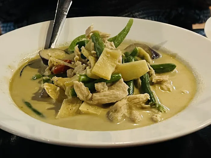 Thai Avenue Restaurant Picture 2