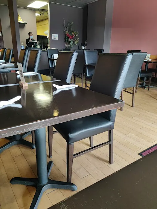 Thai Avenue Restaurant Picture 7