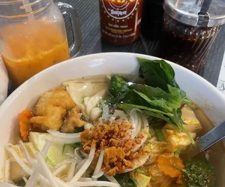 Xay's Kitchen Laos & Thai Cuisine