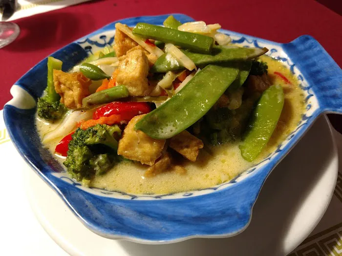 Phu Fha Thai To Go Picture 6