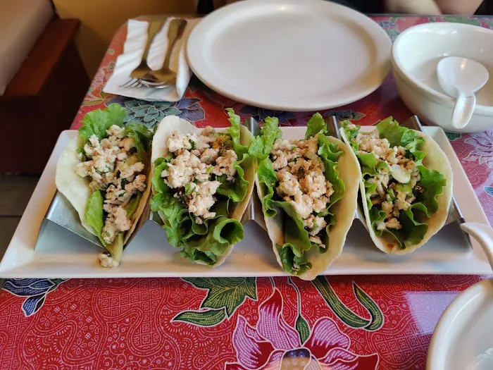 White Jasmin Thai Cuisine Picture 4