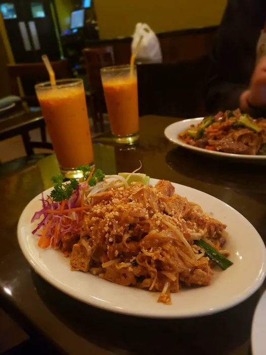 Green Basil Thai Kitchen Picture 3