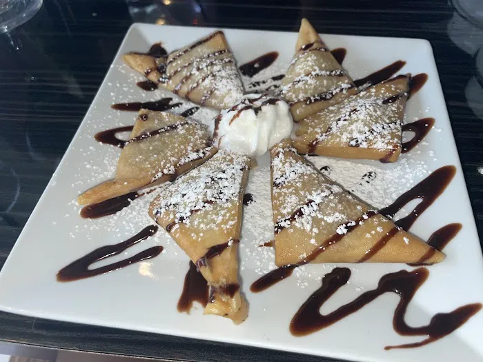 Lucky Elephant Cafe Picture 4