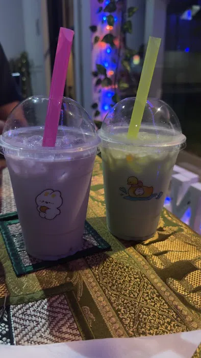 Lucky Elephant Cafe Picture 1