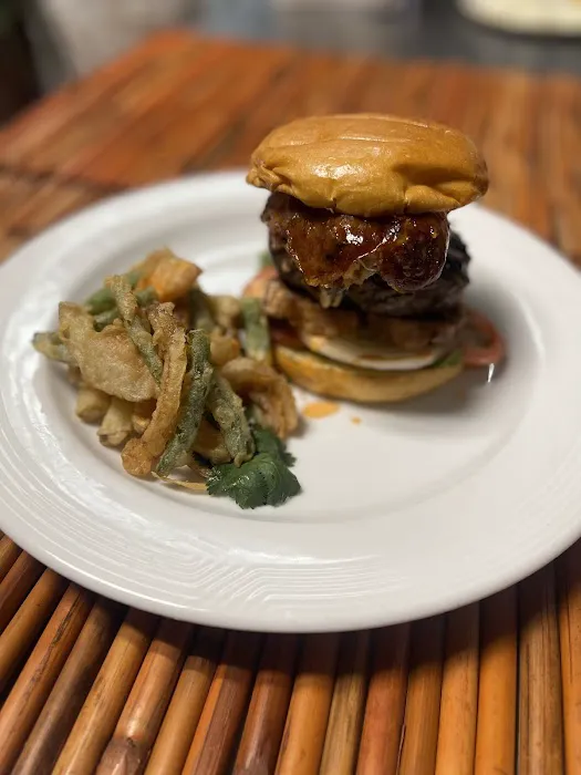 Ameri Thai Bistro Picture 8