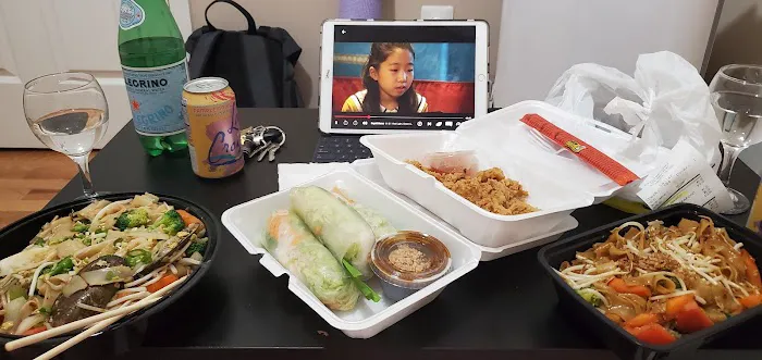 Circles Thai South Philly Picture 7