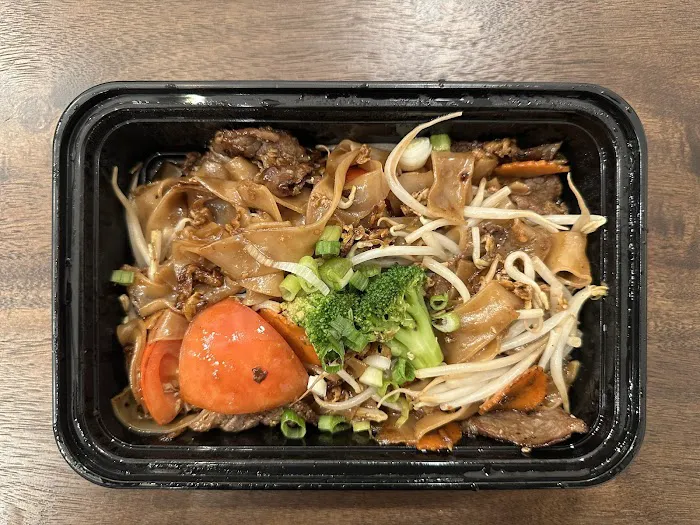 Circles Thai South Philly Picture 4