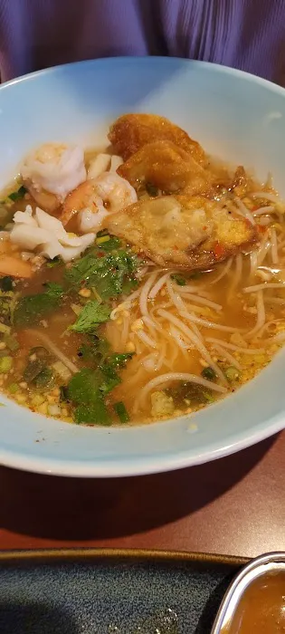 Mai Thai Restaurant - Thai & Ramen & Asian Food & Boba Bubble Tea Drinks Picture 2