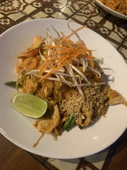 Thai Shelton Kitchen Picture 1