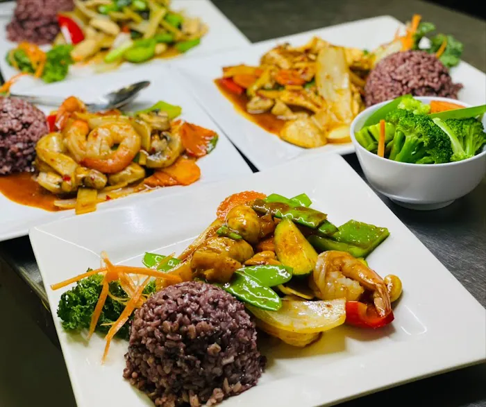 ThaiBowL Thai Restaurant Picture 10