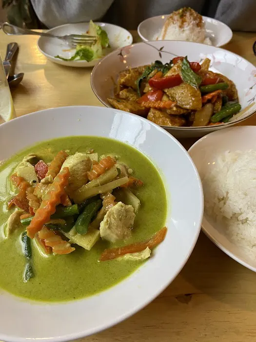 Smile cafe Thai Restaurant Picture 1