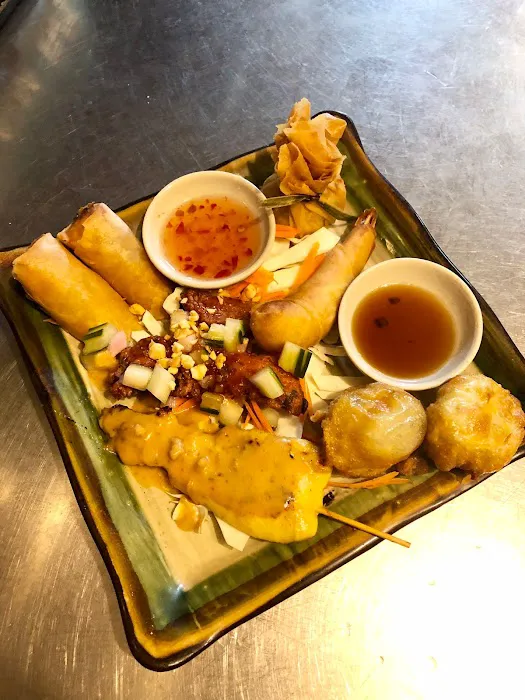 Erawan Thai Cuisine (Philadelphia) Picture 3