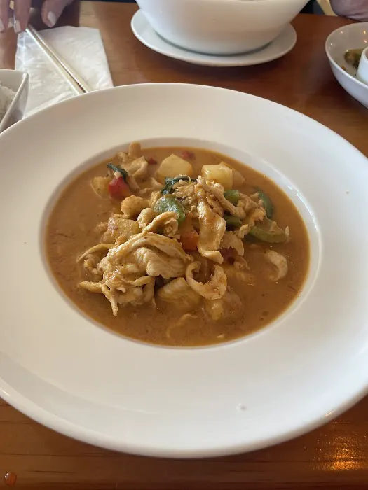 Mae Ploy Thai Cuisine Picture 8