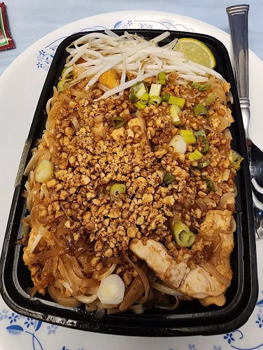 Sugar and Spice Thai Food and More Picture 4