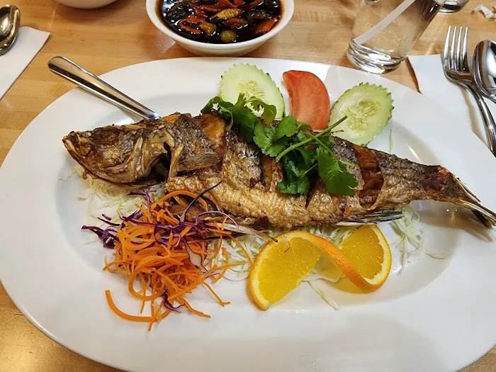 Heng's Thai Cuisine Picture 3