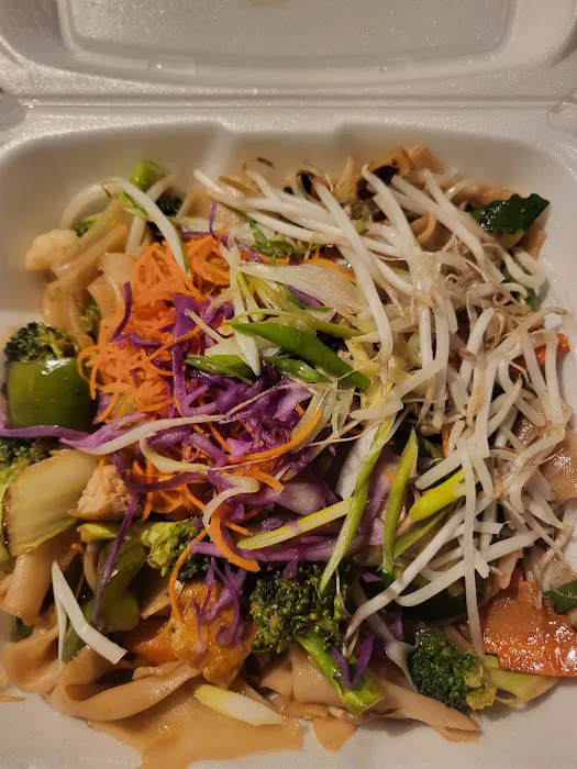 Heng's Thai Cuisine Picture 6