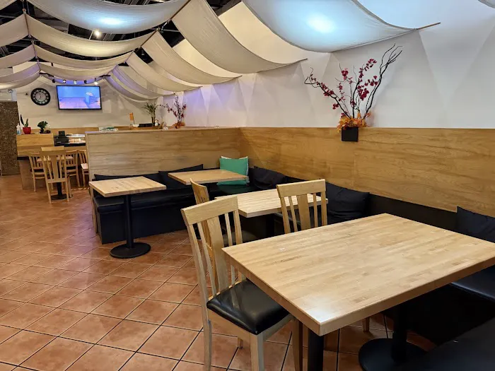 Heng's Thai Cuisine Picture 4