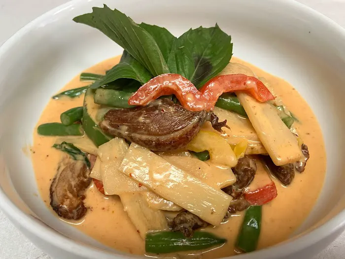 Thai Palace Picture 6