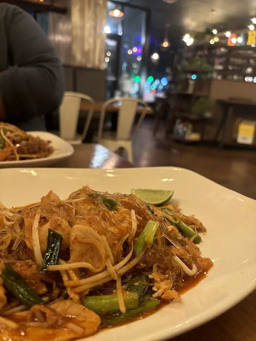 Thai Avenue Picture 1