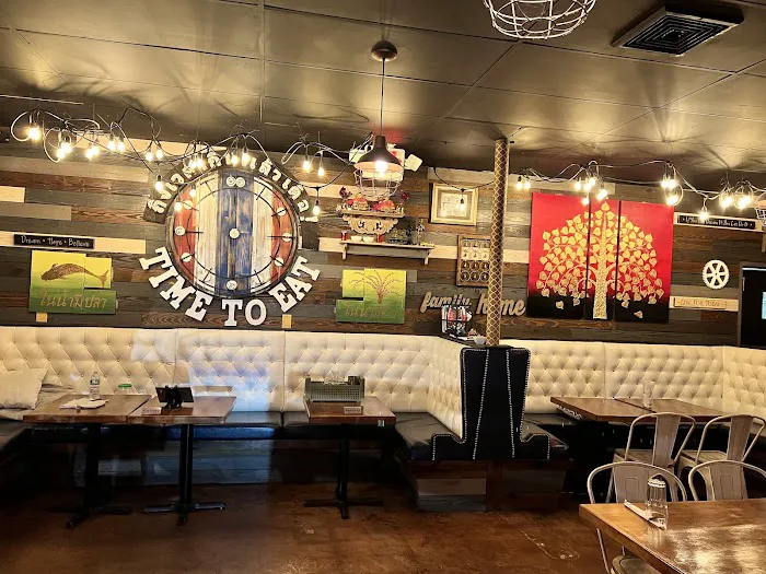 Thai Avenue Picture 9