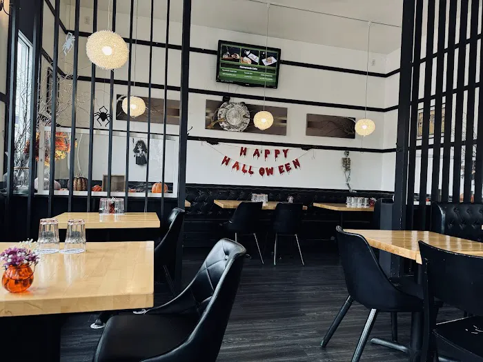 Somewhere In Bangkok Thai Restaurant Picture 4