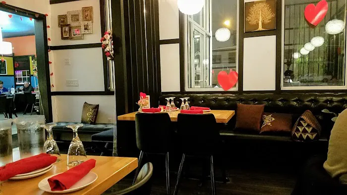 Somewhere In Bangkok Thai Restaurant Picture 3