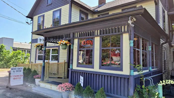 The Green Papaya Thai Restaurant Canton Picture 3