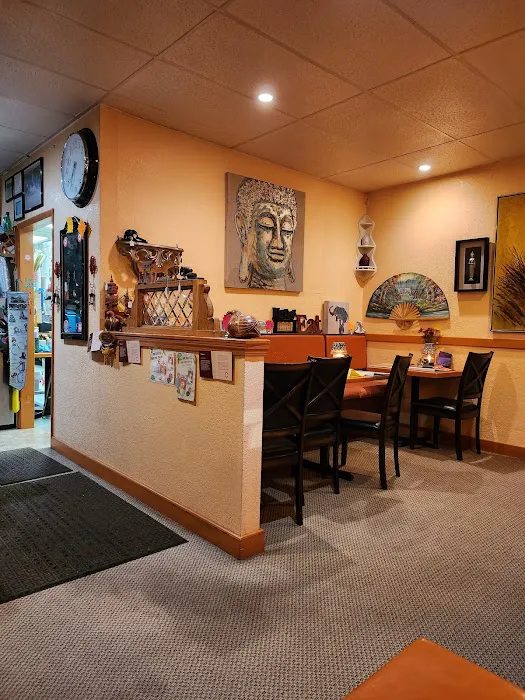 Sirinan's Thai & Japanese Restaurant - BYOB Picture 3