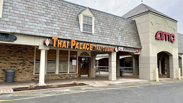 Thai Palace Picture 3