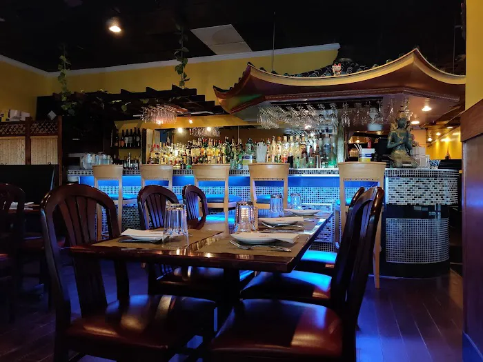 Thai Palace Picture 8