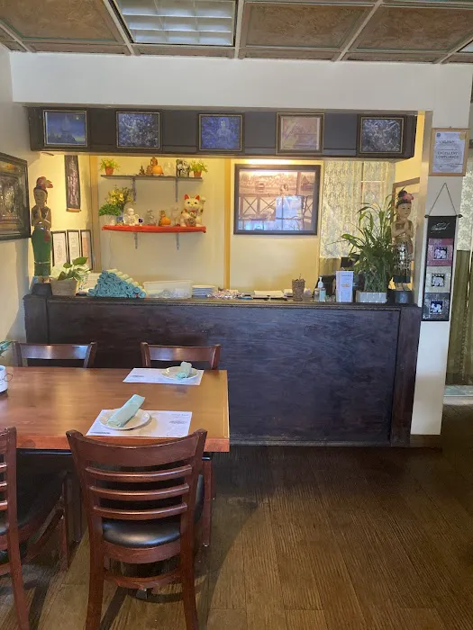 Sweet Basil Thai Restaurant Picture 5