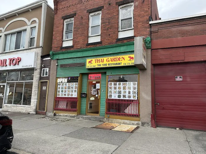 THAI GARDEN / Thai Food Restaurant Picture 10